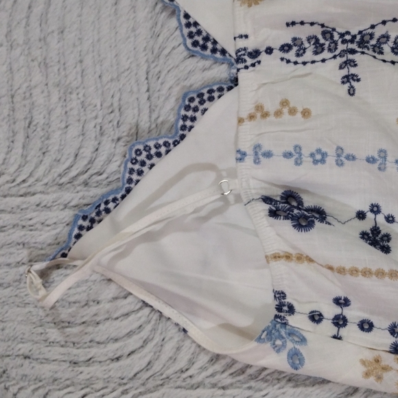 Mi ami from Francesca's White eyelet Linen Top - Picture 7 of 8